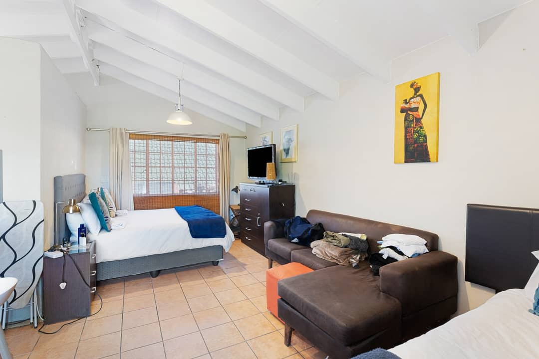 Upstairs Studio Apartment
